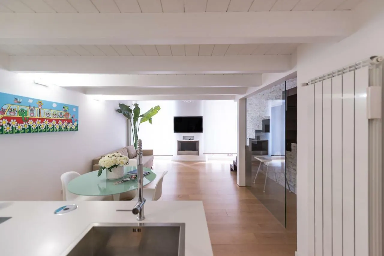 A Modo Nostro Design Home Cagliari Apartment